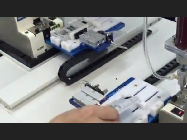 雙軸自動鎖螺絲機